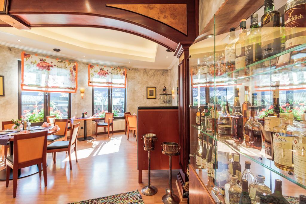 Hotel Kasserolle Siegburg Eksteriør billede