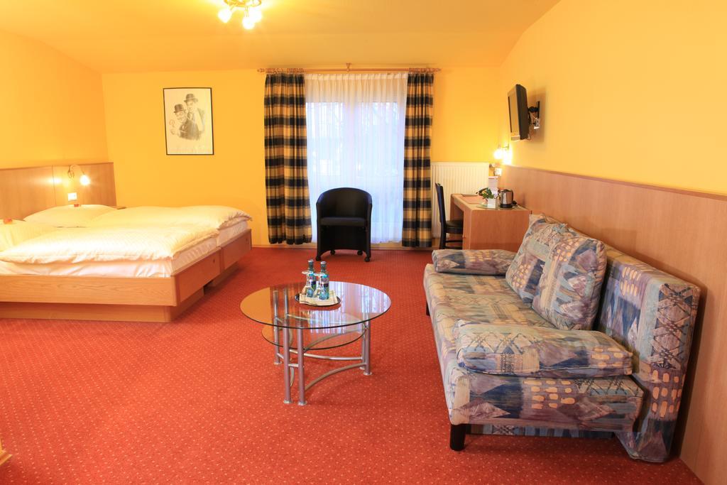 Hotel Kasserolle Siegburg Eksteriør billede